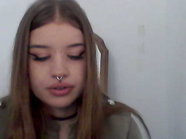 MollyLolly live cam preview