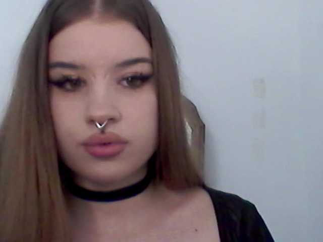 MollyLolly live cam on BongaCams