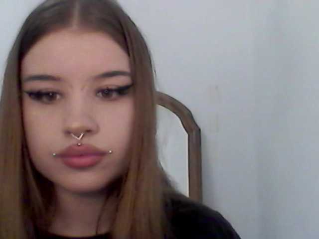 MollyLolly live cam on BongaCams