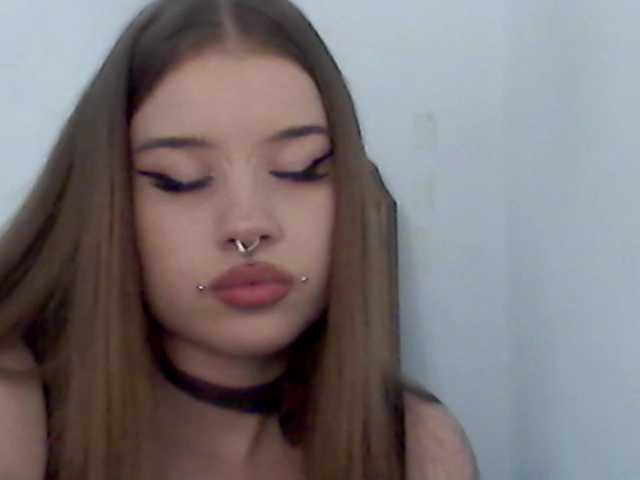 MollyLolly live cam on BongaCams