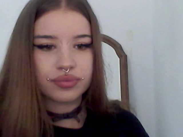 MollyLolly live cam on BongaCams