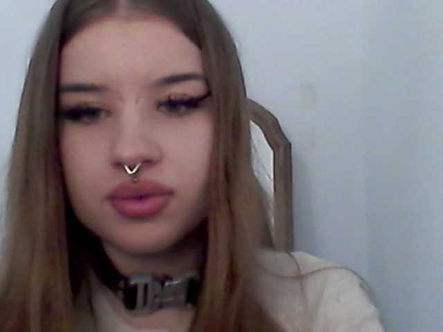 MollyLolly live cam on BongaCams