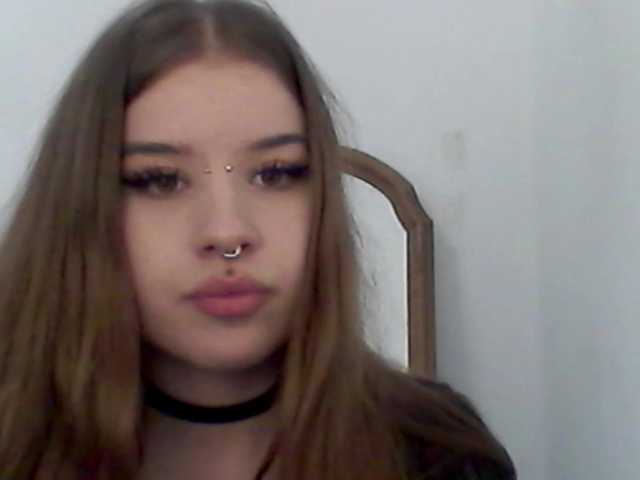 MollyLolly live cam on BongaCams