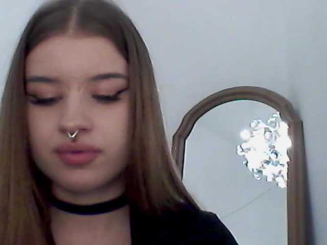 MollyLolly live cam on BongaCams