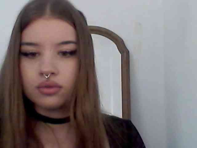 MollyLolly webcam
