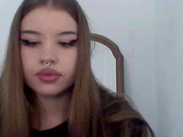 MollyLolly webcam