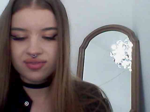 MollyLolly webcam
