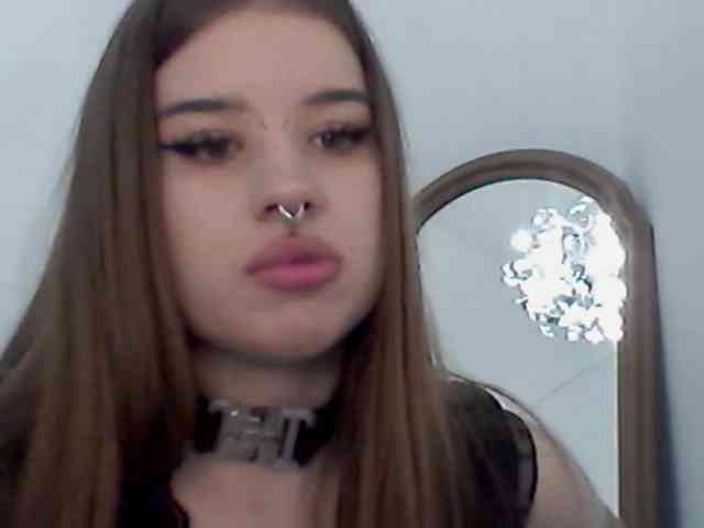 MollyLolly webcam