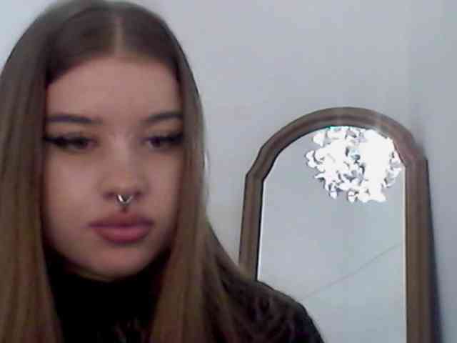 MollyLolly webcam