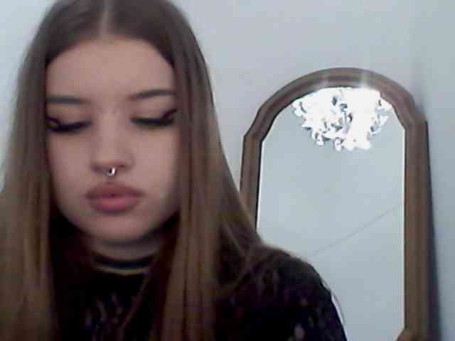 MollyLolly webcam