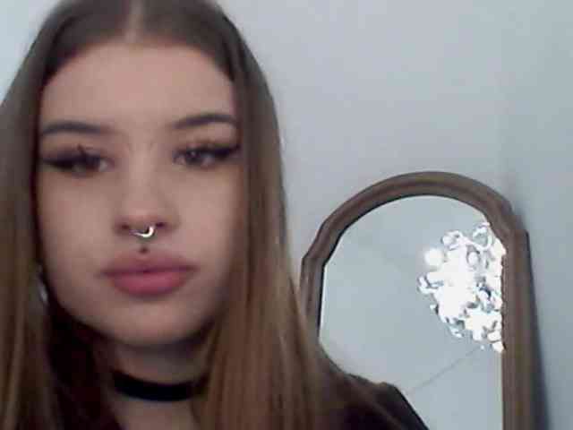 MollyLolly webcam