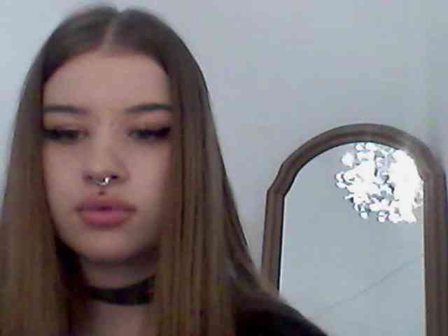 MollyLolly webcam