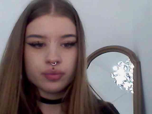 MollyLolly webcam