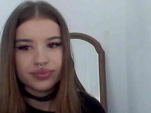 MollyLolly webcam