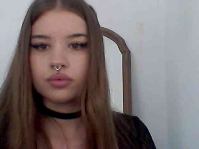 MollyLolly webcam