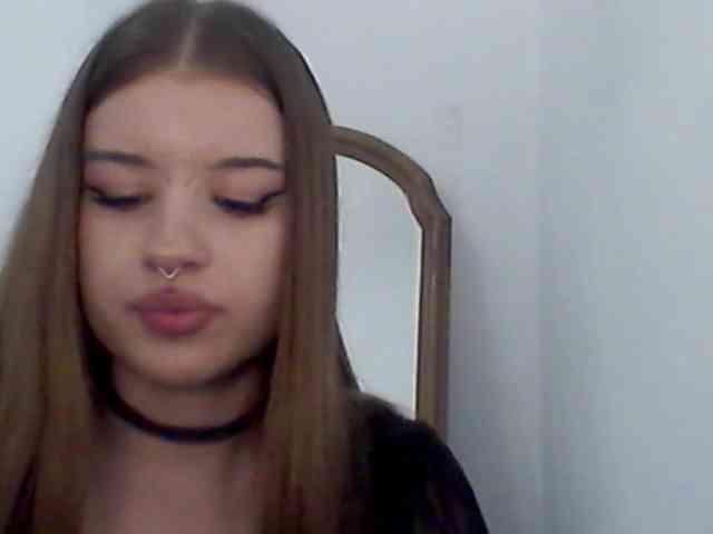 MollyLolly webcam