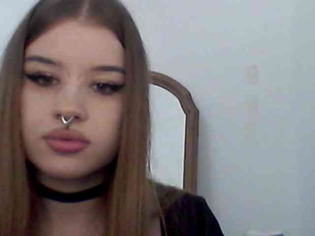 MollyLolly webcam