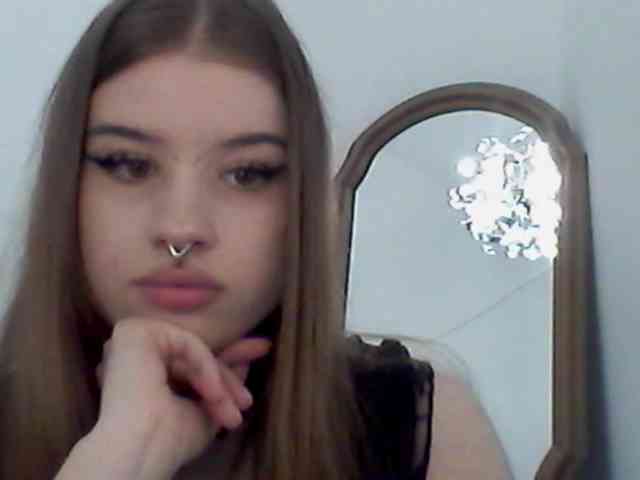 MollyLolly webcam