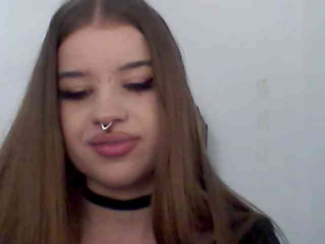 MollyLolly webcam