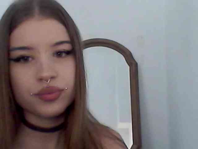 MollyLolly webcam