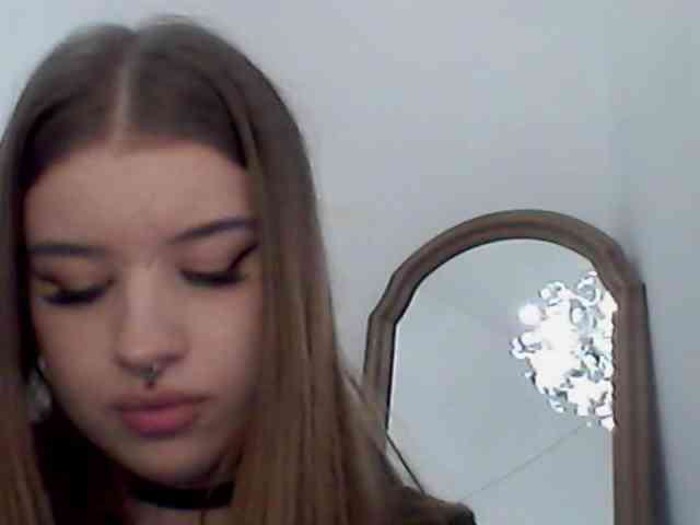 MollyLolly webcam