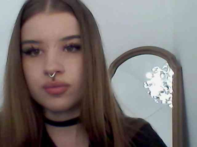 MollyLolly webcam