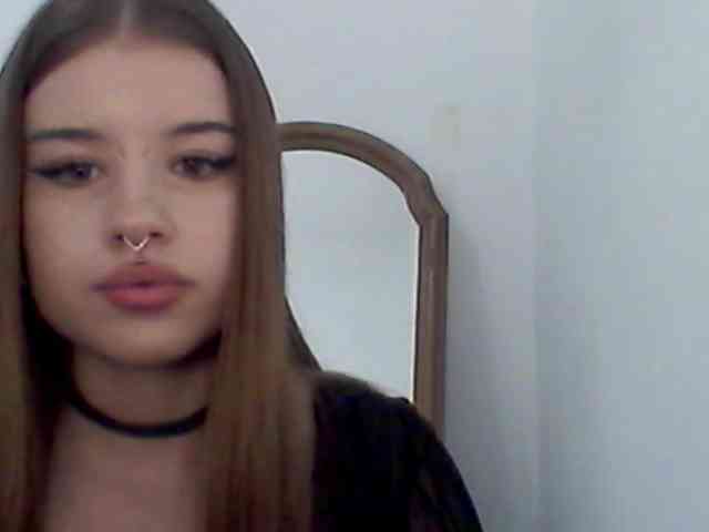 MollyLolly webcam