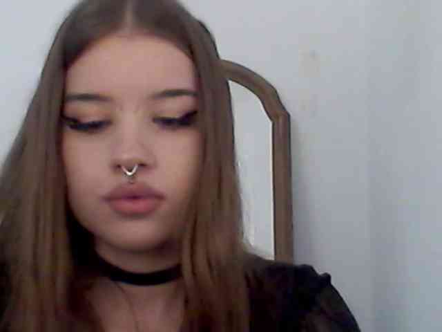 MollyLolly webcam