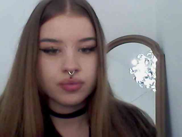 MollyLolly webcam