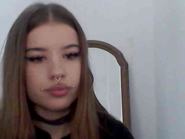 MollyLolly webcam