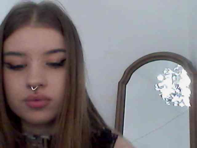MollyLolly webcam