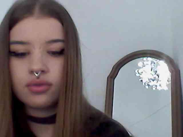 MollyLolly webcam