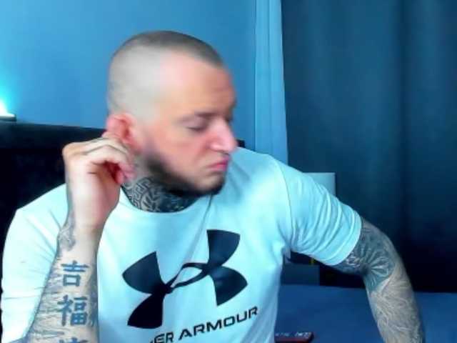KISAKOT23AMG live cam on BongaCams