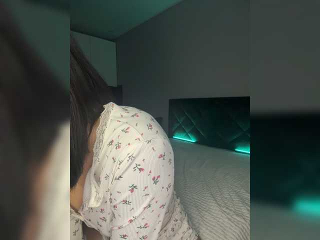 TIFFANY_ live cam preview