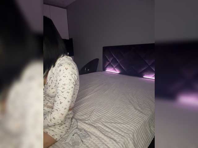 TIFFANY_ live cam preview