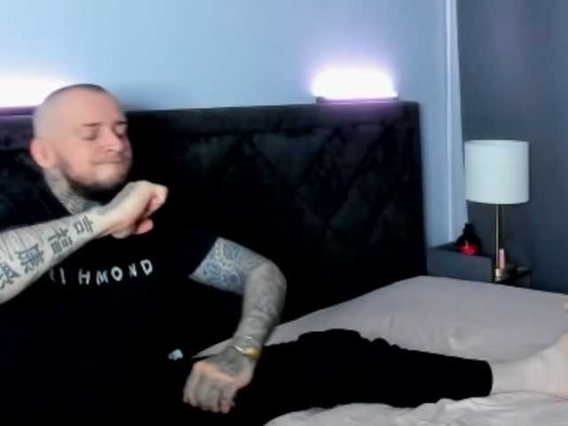 KISAKOT23AMG live cam on BongaCams