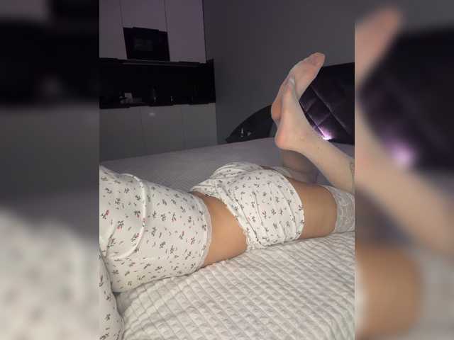KISAKOT23AMG live cam on BongaCams