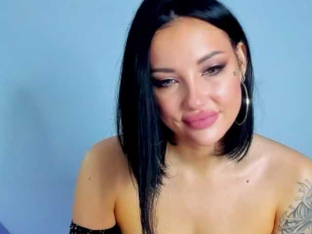 KISAKOT23AMG live cam on BongaCams