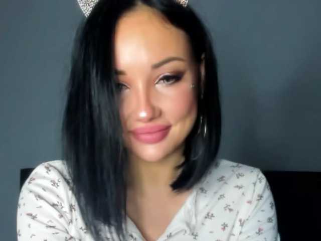 KISAKOT23AMG live cam on BongaCams