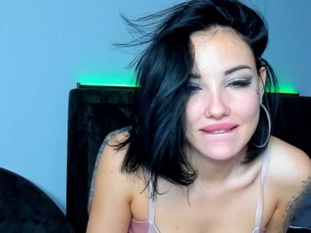 KISAKOT23AMG live webcam show