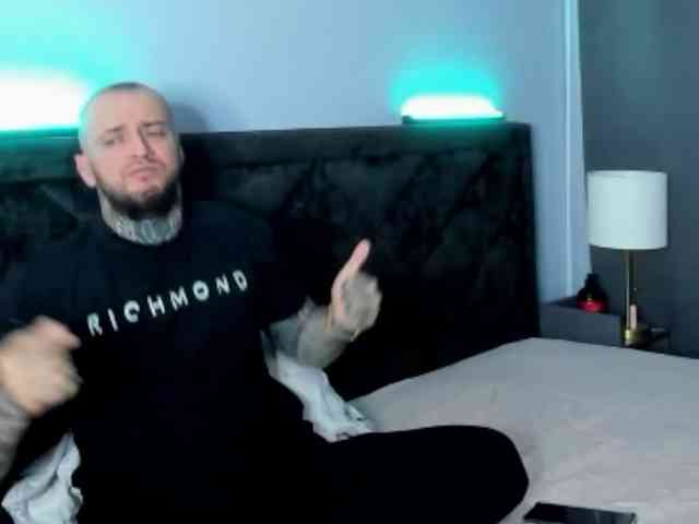 TOMMY_TIFFFANY webcam