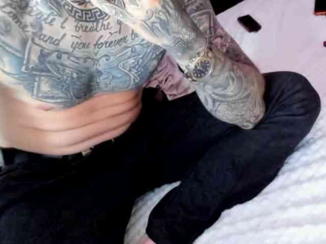 TOMMY_TIFFFANY webcam