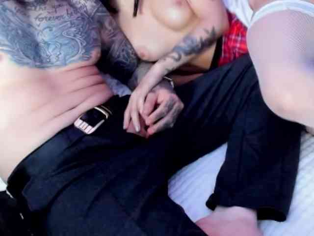 TOMMY_TIFFFANY webcam