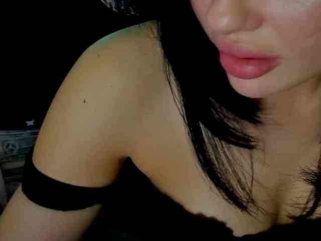TOMMY_TIFFFANY webcam