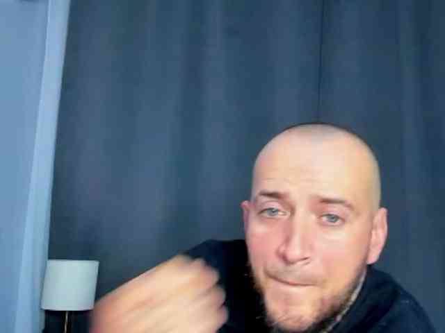 TOMMY_TIFFFANY webcam