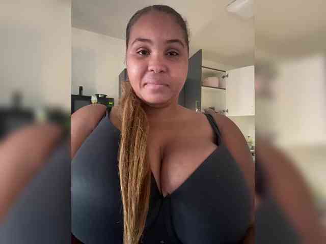 IDatedGraceinLace webcam