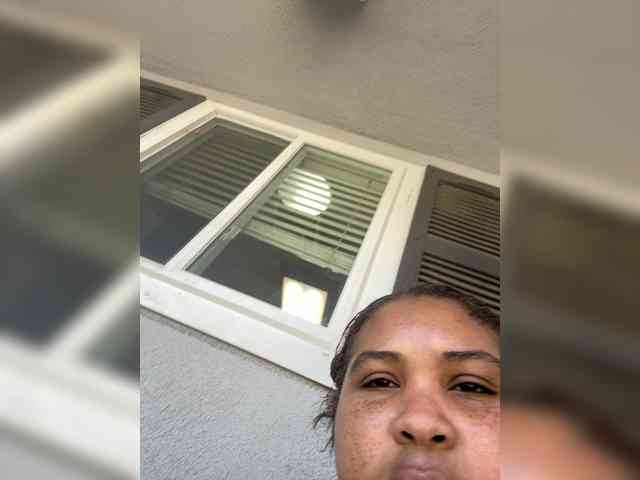IDatedGraceinLace webcam