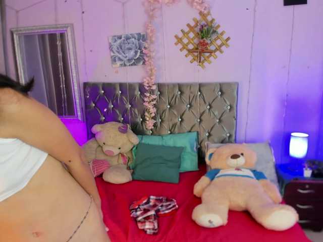 DanaPetite live cam on BongaCams