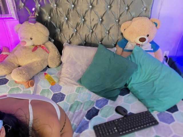 DanaPetite live cam on BongaCams