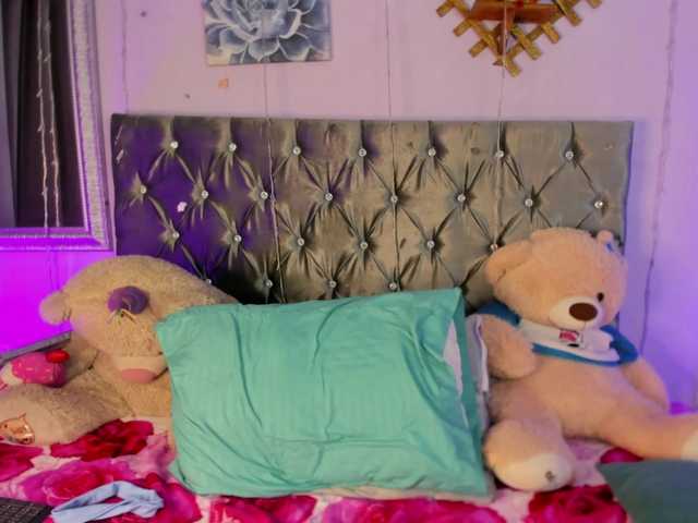 DanaPetite live cam on BongaCams